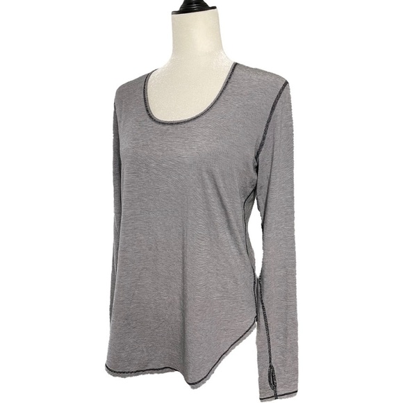 Lululemon Yogini 5 Year Long Sleeve Tee in Wee Stripe Black White size 8 - Picture 3 of 13